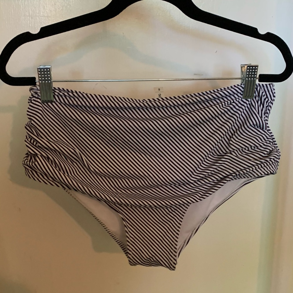 Cups he high waisted bikini bottoms